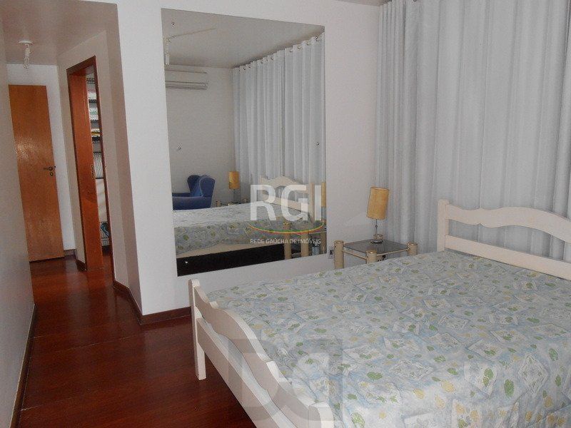 Casa para Venda - 430m², 3 dormitórios, sendo 1 suites, 2 vagas - Vila Nova — foto 15