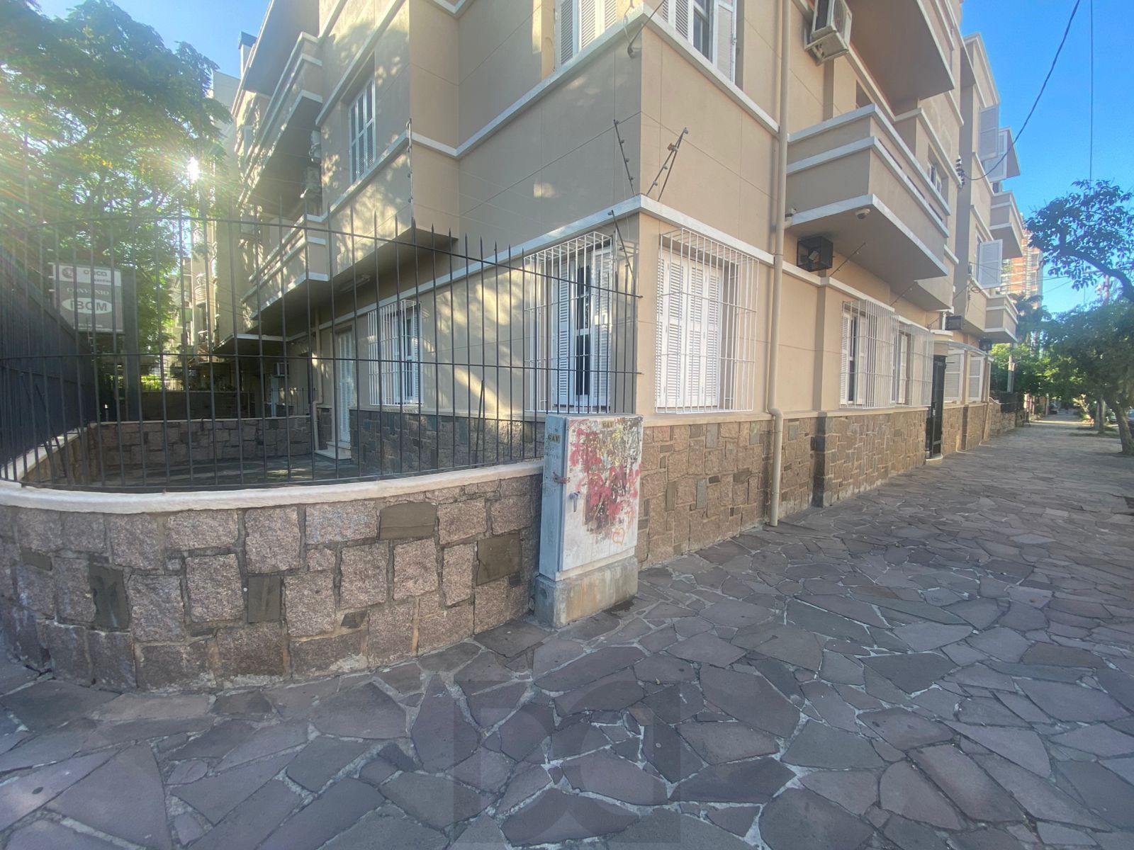 Apartamento garden 3 dormitórios 2 banheiros 128m2 e vaga coberta, Menino Deus — foto 24
