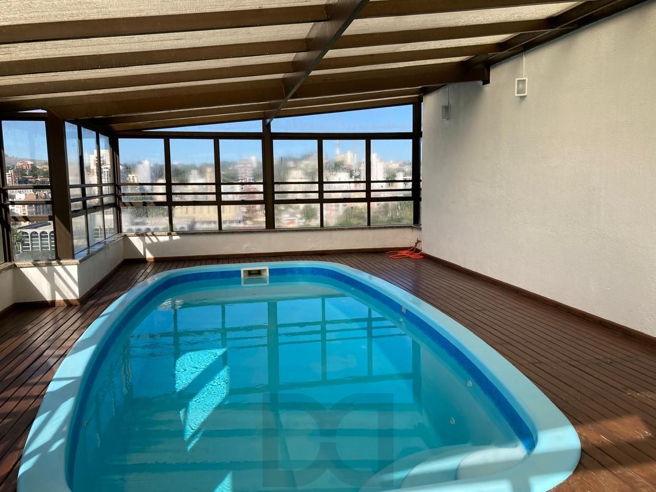 LINDO APARTAMENTO NO MENINO DEUS com 117 M PRIVATIVOS, 3 DORITÓRIOS COM SUÍTES E VAGA DUPLA — foto 38