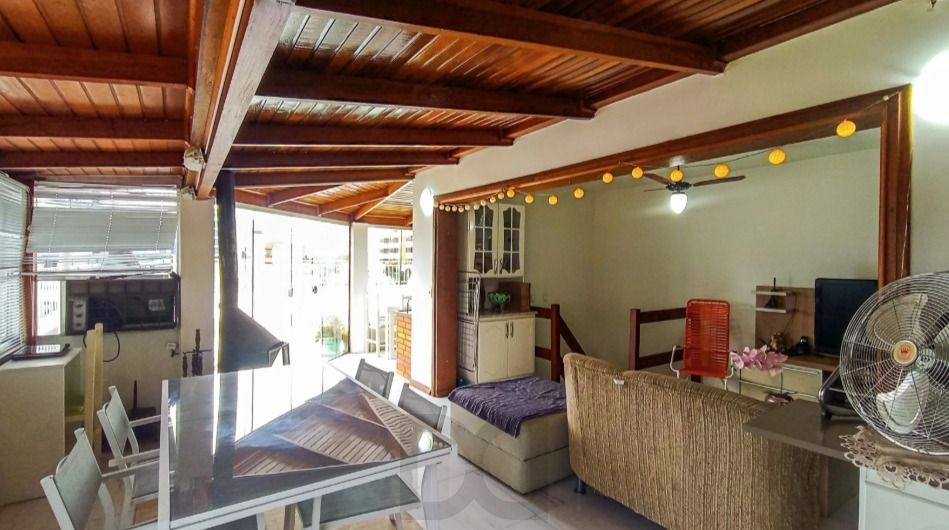 Cobertura dcom 02 dorm . Dependencia de Empregada, com 154,22m2 area privativa com garagem Menino Deus — foto 29