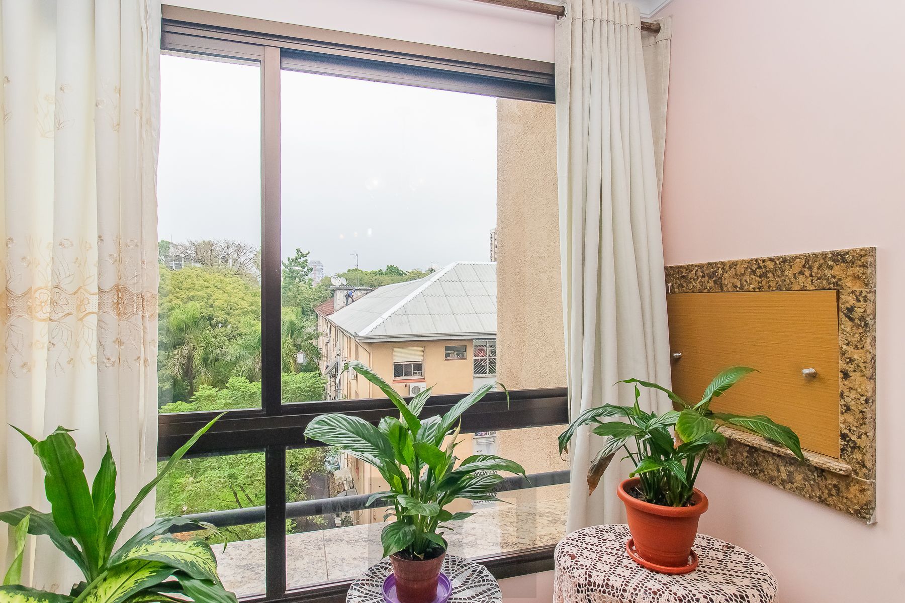 LINDO APARTAMENTO NO MENINO DEUS com 117 M PRIVATIVOS, 3 DORITÓRIOS COM SUÍTES E VAGA DUPLA — foto 31