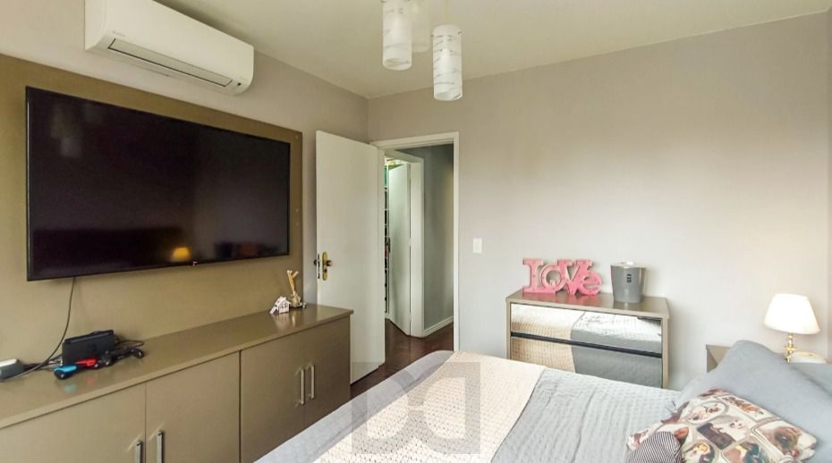 Cobertura dcom 02 dorm . Dependencia de Empregada, com 154,22m2 area privativa com garagem Menino Deus — foto 10