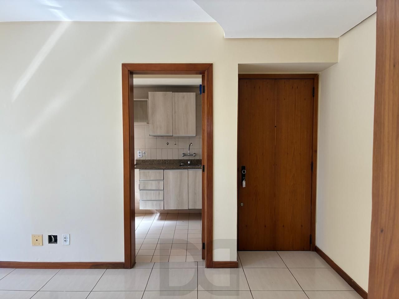 ÓTIMO APARTAMENTO 2 DORMITÓRIOS COM VAGA ESCRITURADA NO MENINO DEUS — foto 20