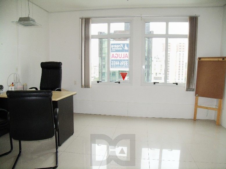 ÓTIMA SALA NO CENTRO EMPRESARIAL GETÚLIO VARGAS COM BOX ESCRITURADO — foto 3