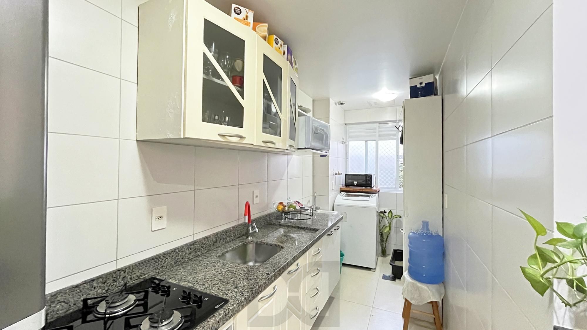 Apartamento 82m² - três dormitórios, suíte, duas vagas de garagem — foto 9