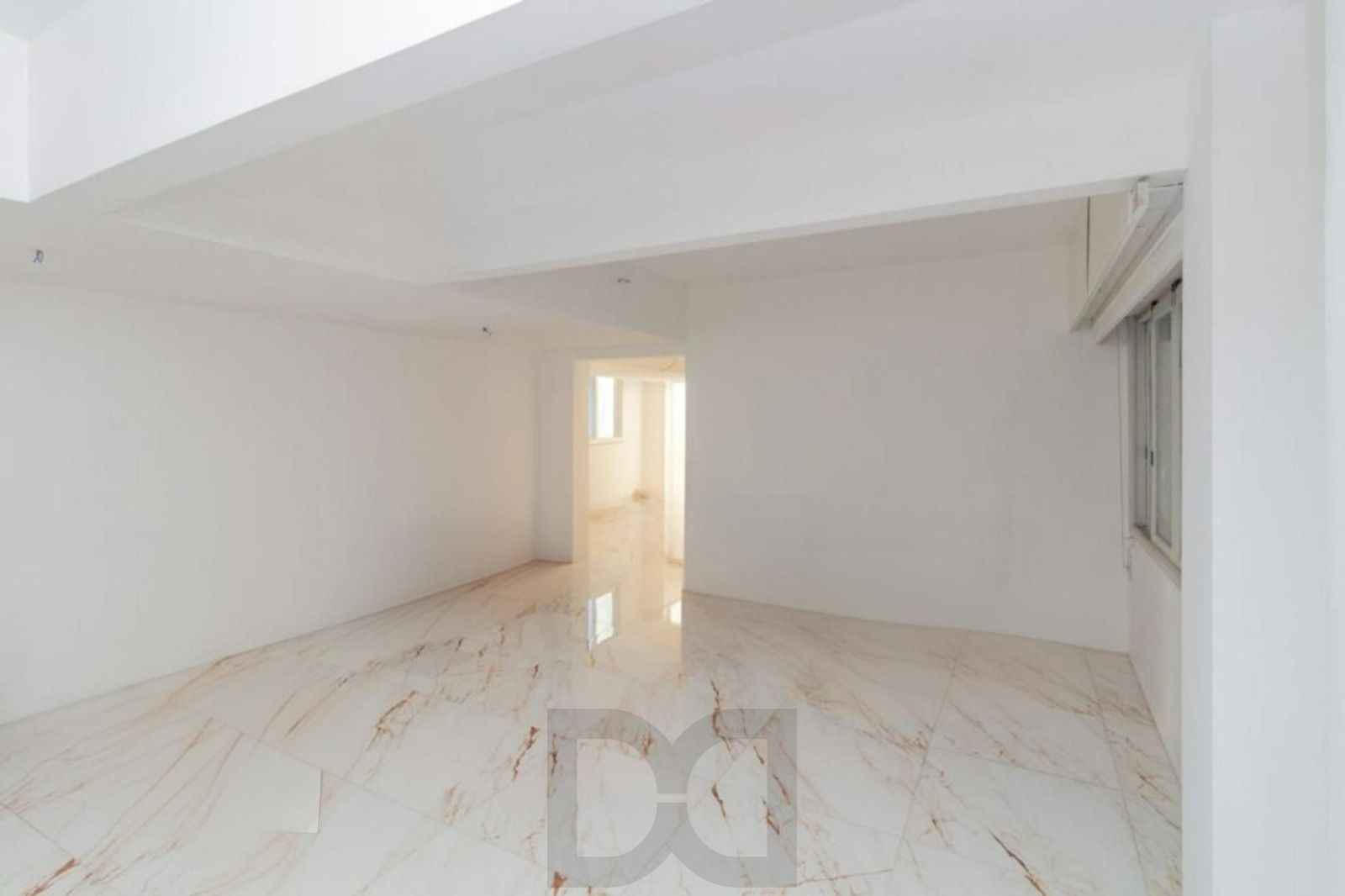 Excelente Apartamento 3 Dormitórios , 149 m², Avenida Borges de Medeiros !!! Valor Imperdível!! — foto 5