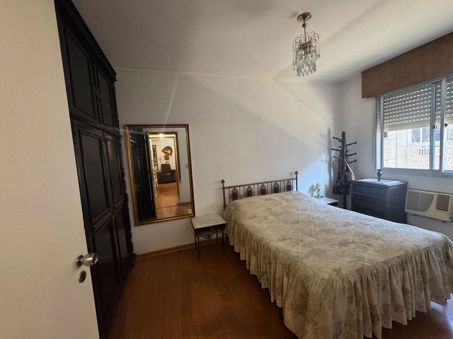 Apartamento dois dormitórios ( uma suíte) garagem/depósito Bairro Menino Deus — foto 15