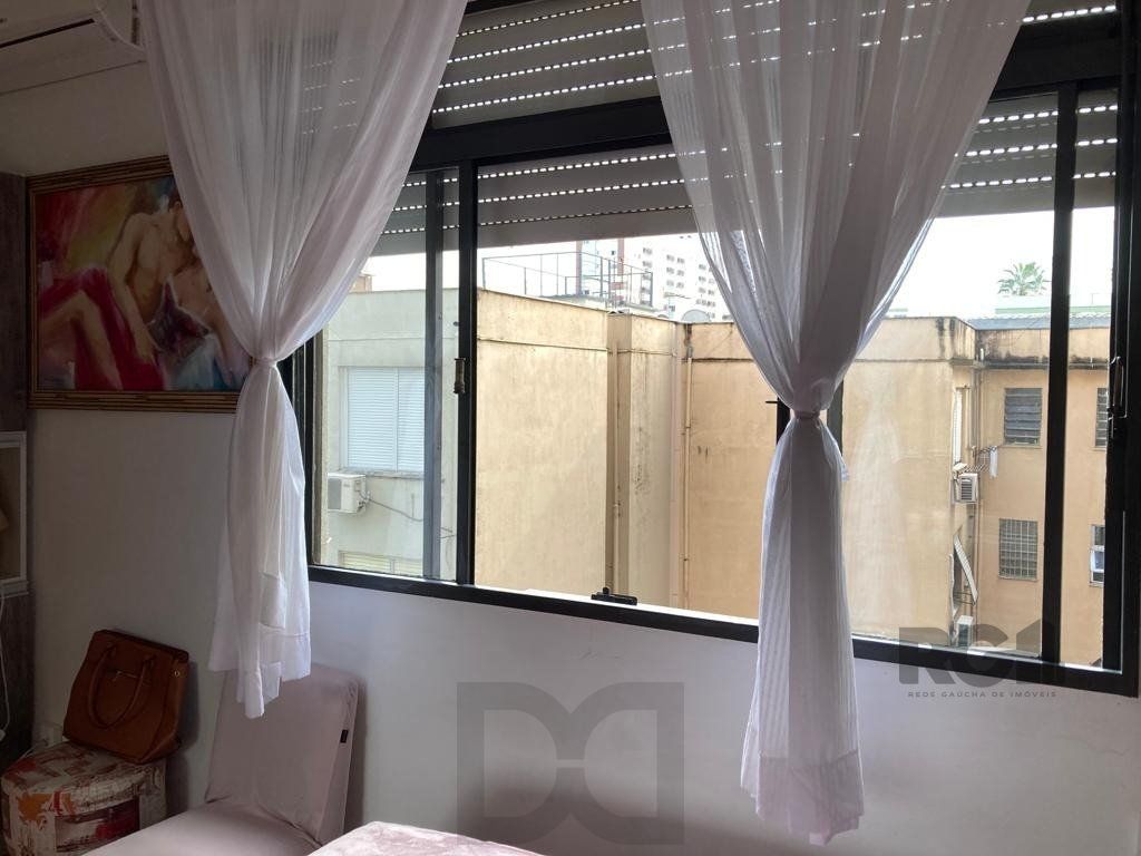 APARTAMENTO - 1 dormitório - 41,69 m² - PRAIA DE BELAS — foto 26