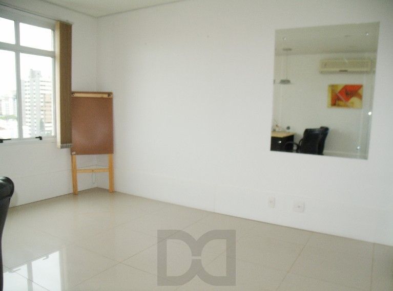 ÓTIMA SALA NO CENTRO EMPRESARIAL GETÚLIO VARGAS COM BOX ESCRITURADO — foto 2