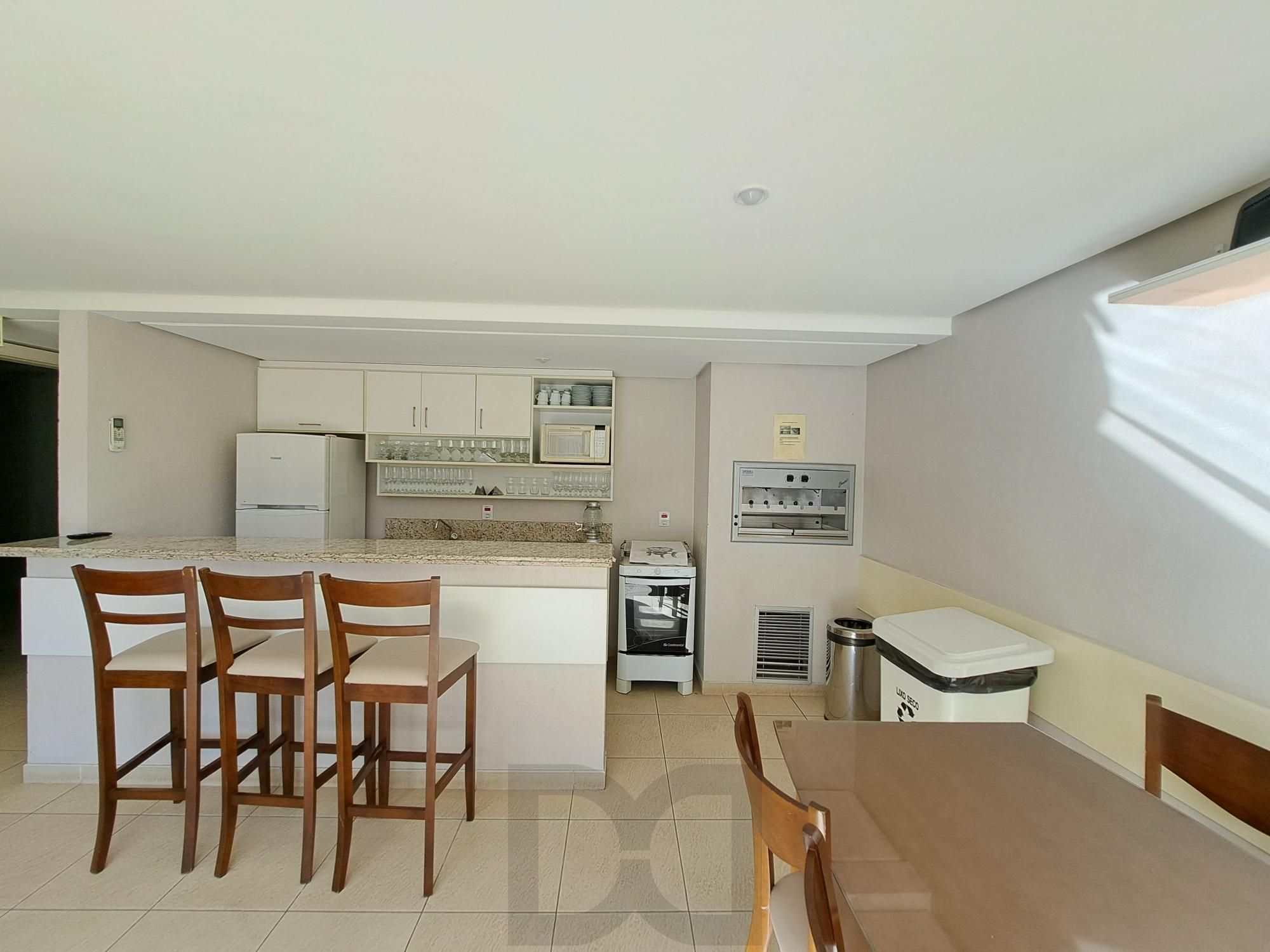 Apartamento 2 dormitórios com vaga no Menino Deus — foto 7