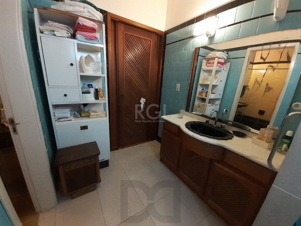 Casa para Venda - 290m², 3 dormitórios, sendo 1 suites, 3 vagas - Menino Deus — foto 12