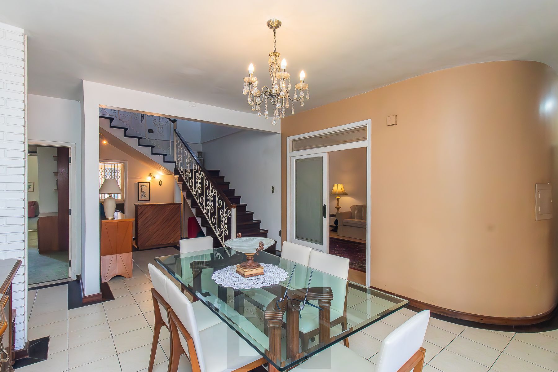 Casa com 5 dormitórios e muito mais — foto 3