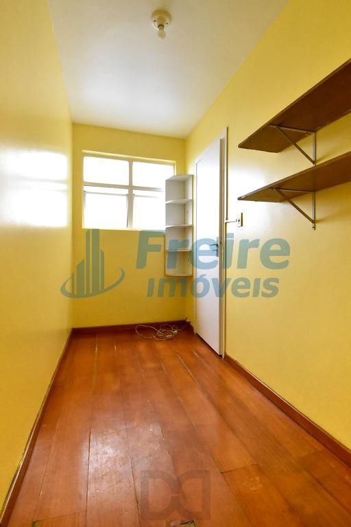 Apartamento 2 dormitórios com garagem - Menino Deus — foto 8