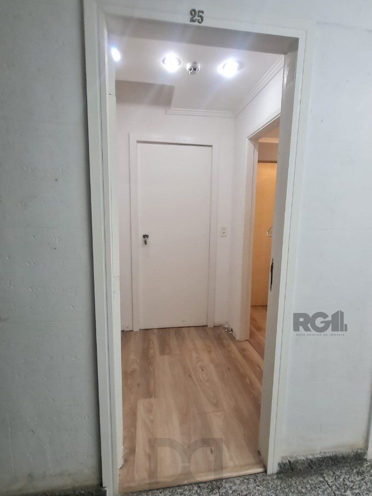 Sala - 30 m² - Centro Histórico — foto 24