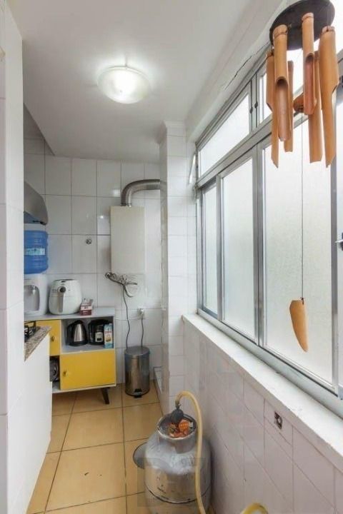 Excelente apartamento no Menino Deus com 3D + Dep. de Empregada e garagem!!!! Valor imperdível de R$ 495.000,00 — foto 6