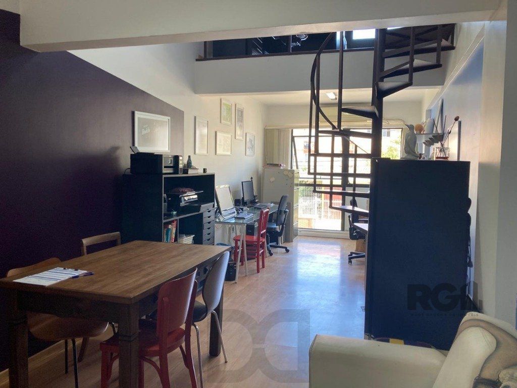 SALA - 41,00 m² - PRAIA DE BELAS — foto 1