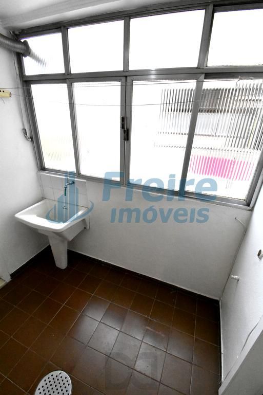Apartamento 2 dormitórios com garagem - Menino Deus — foto 14
