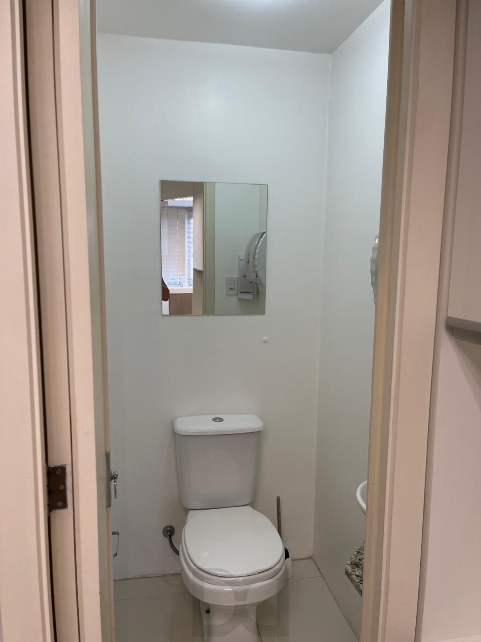 EXCELENTE SALA NO CENTRO DE PORTO ALEGRE COM VAGA PRÓXIMO A SANTA CASA — foto 13