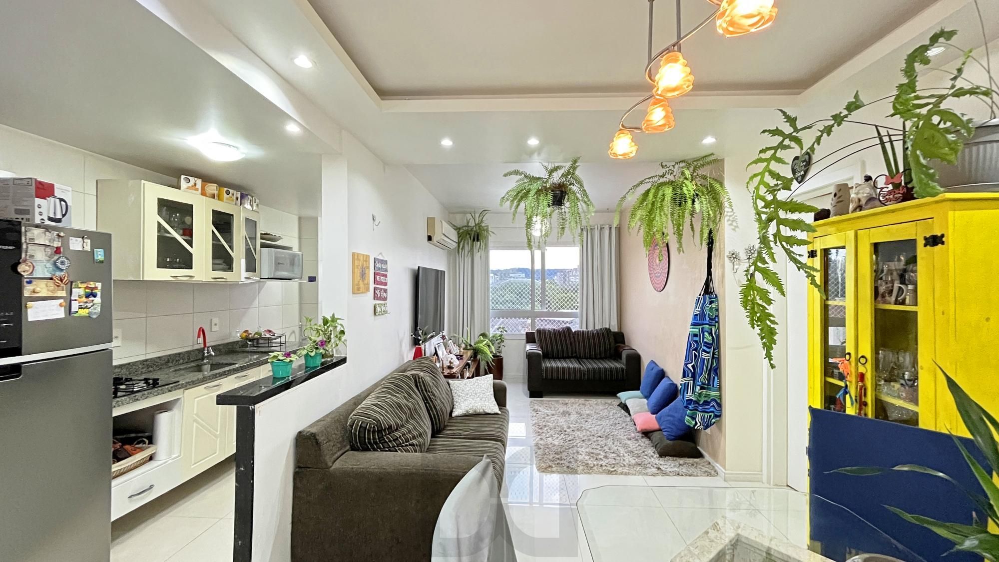 Apartamento 82m² - três dormitórios, suíte, duas vagas de garagem — foto 2