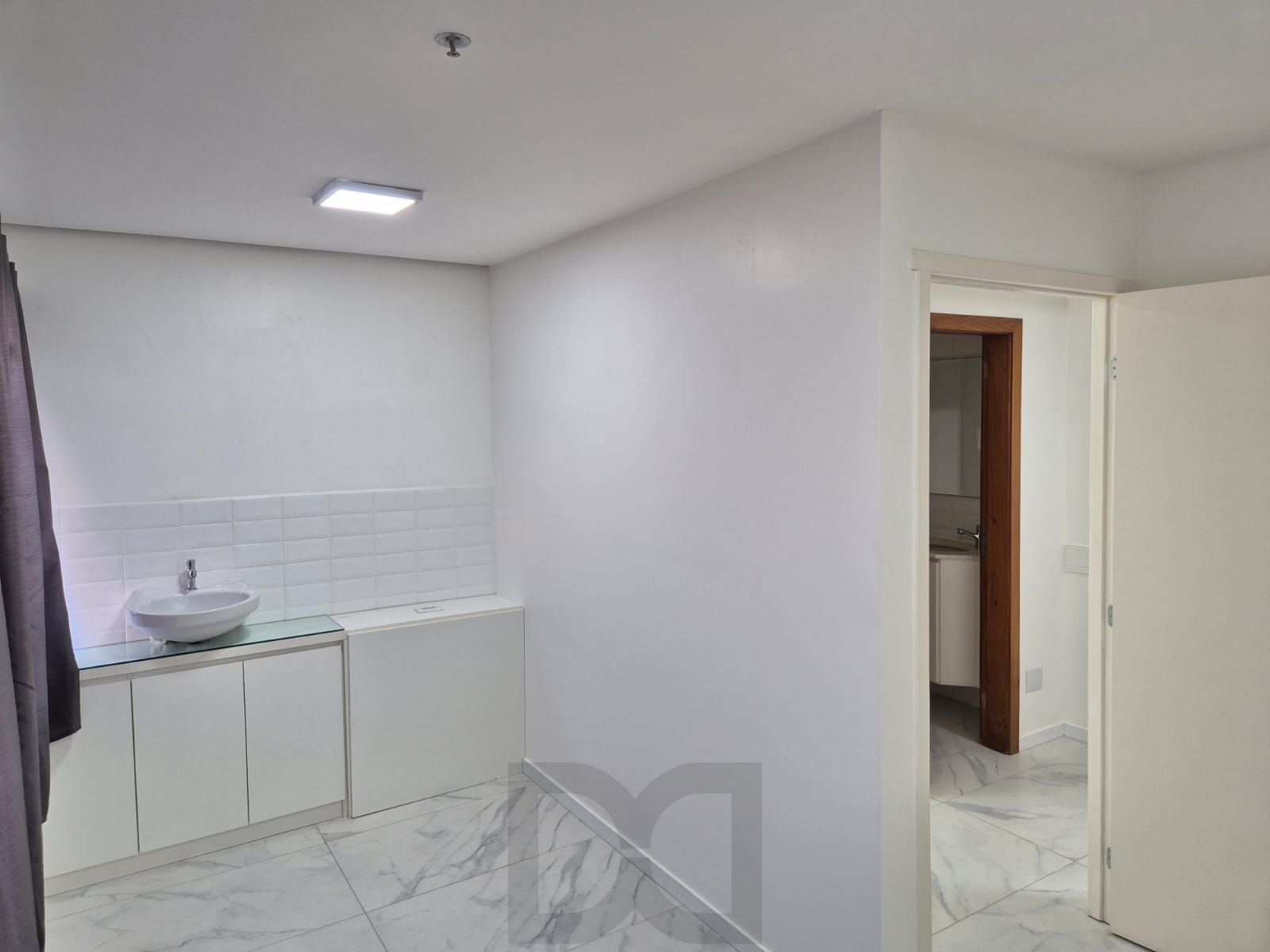 Sala reformada com box — foto 14
