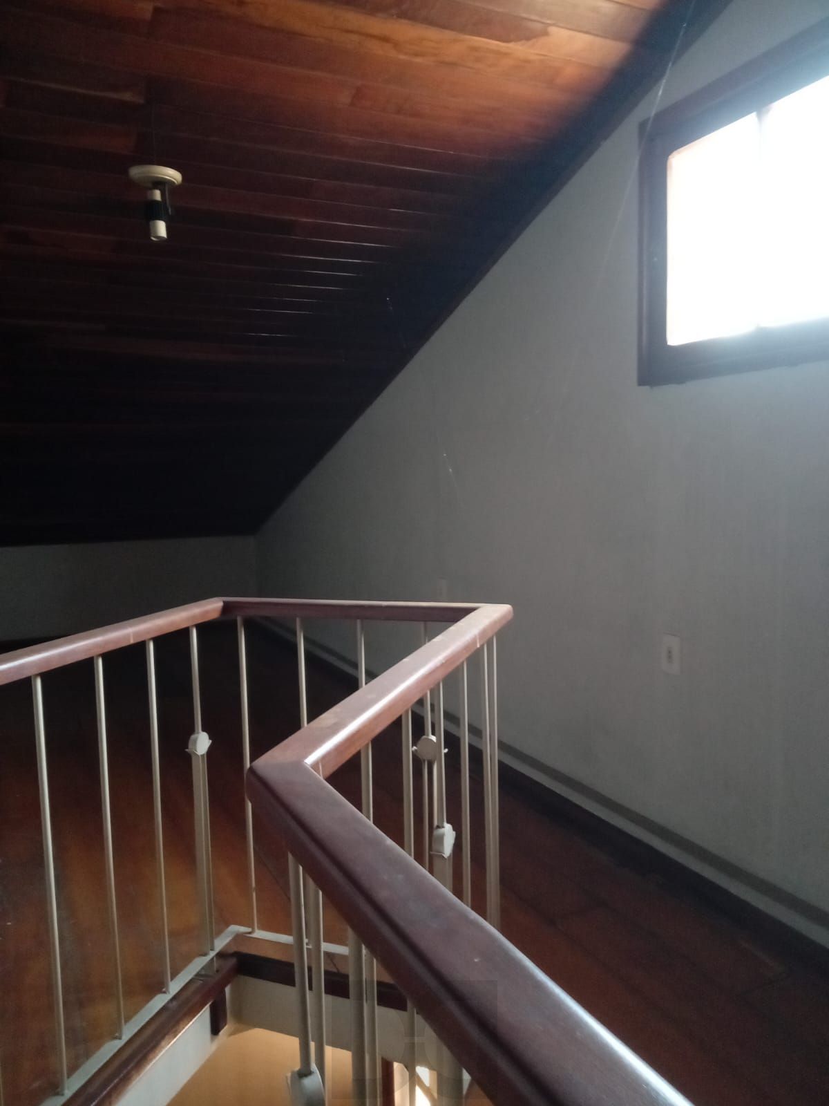 Ótima Casa com 4 Dormitórios no Bairro Cidade Baixa — foto 14