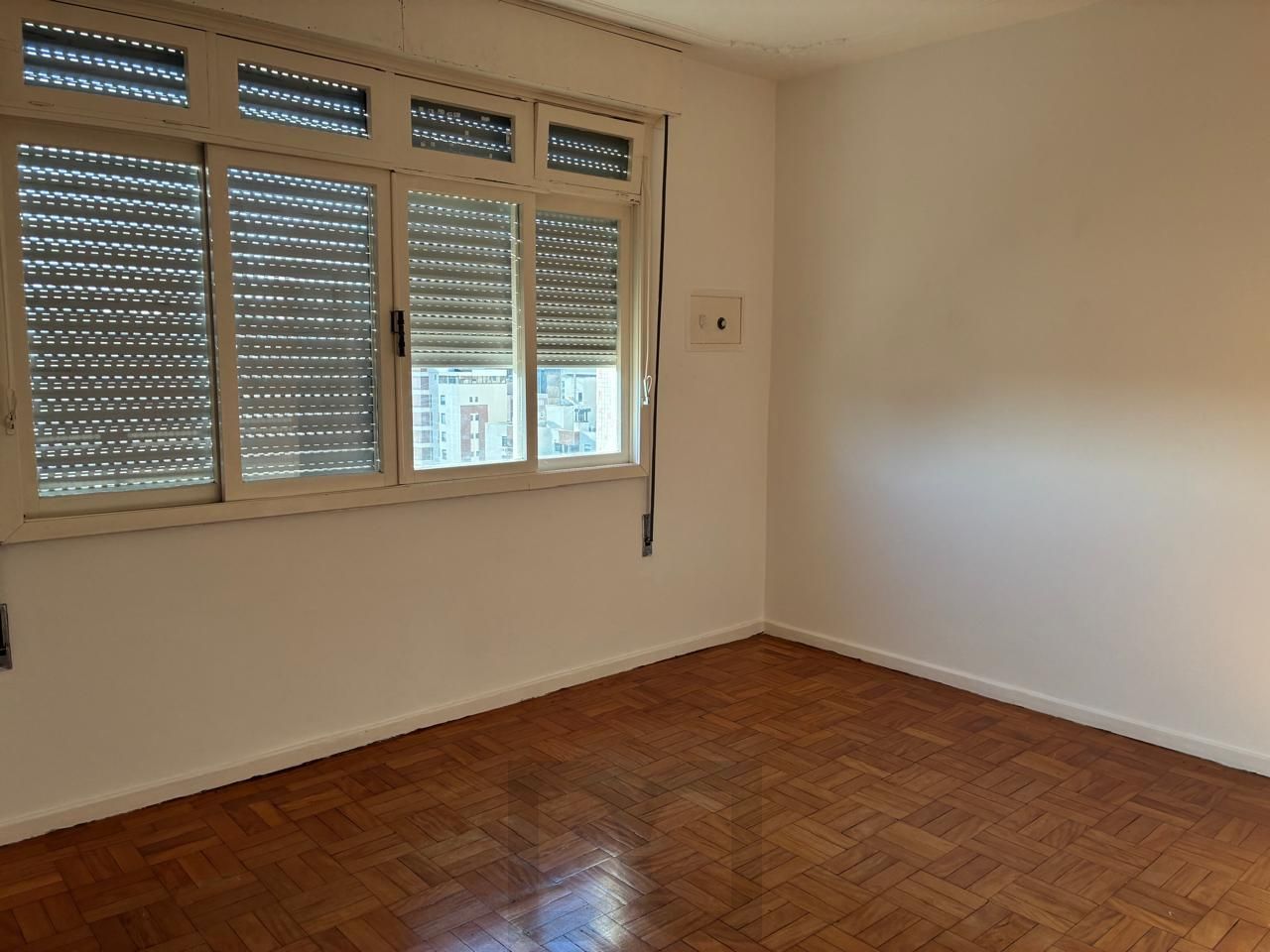 AMPLO APARTAMENTO DE 3 DORMITÓRIOS NA CIDADE BAIXA — foto 12