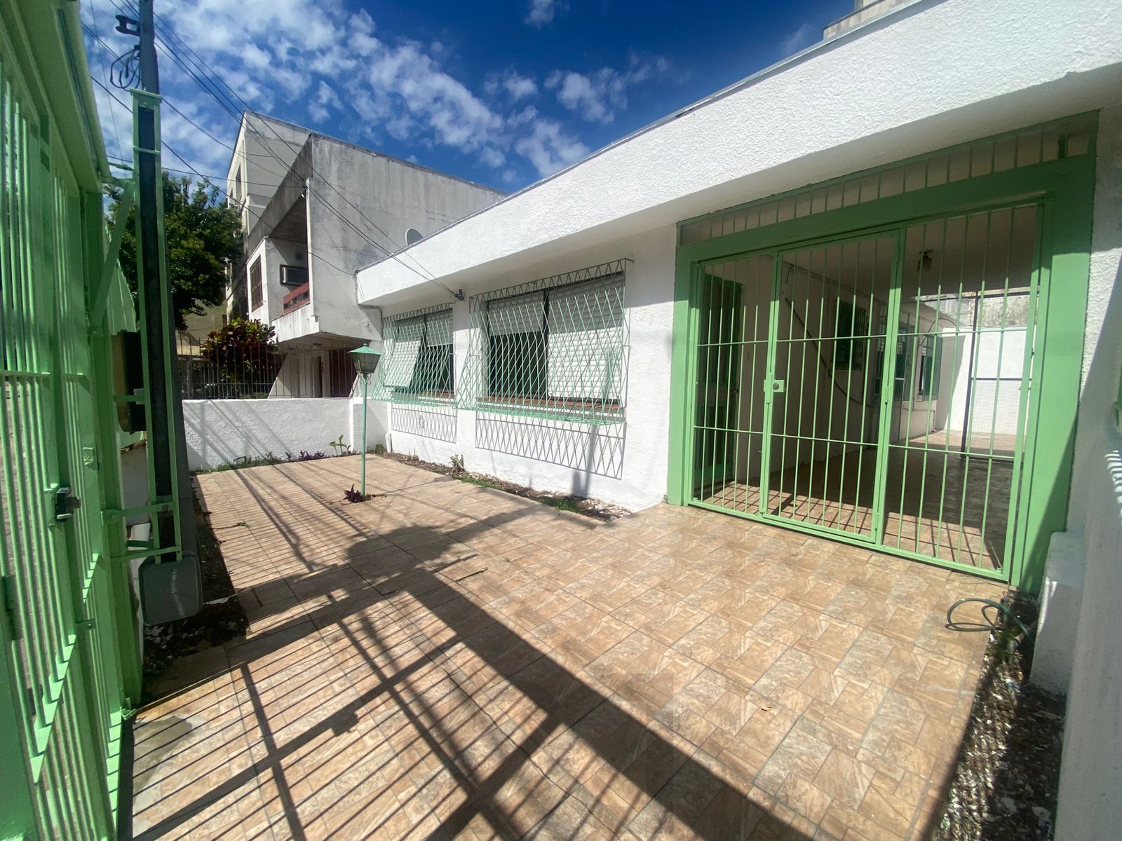 Casa com grande potencial para loja ponto comercial — foto 1