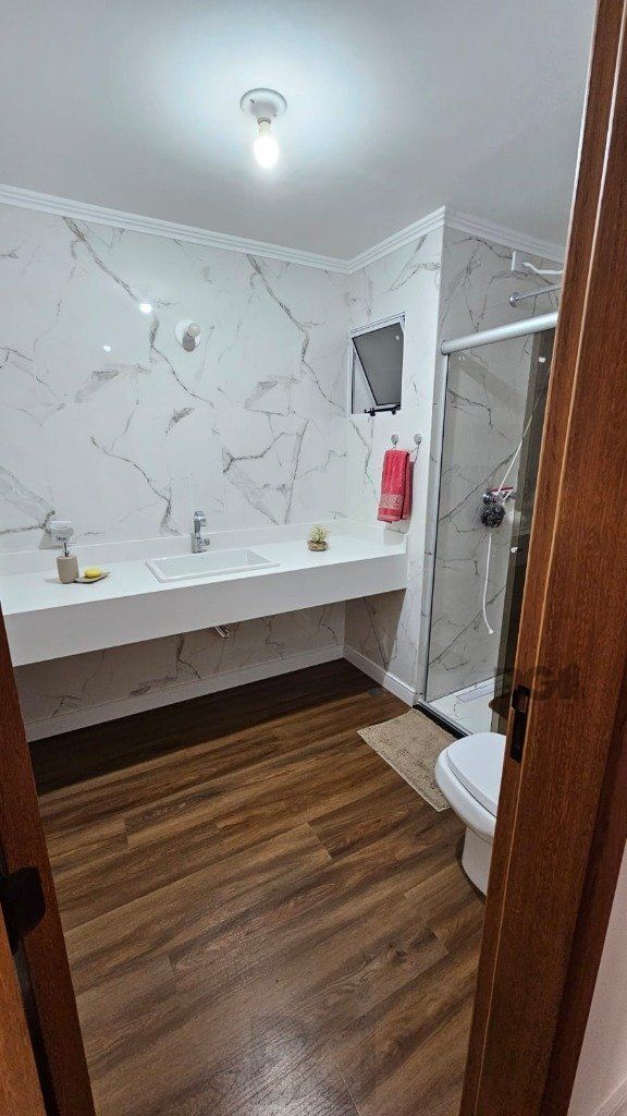 Casa 3 dormitórios, 5 vagas, 155 m² área construída, terreno 300m², Nonoai. — foto 9