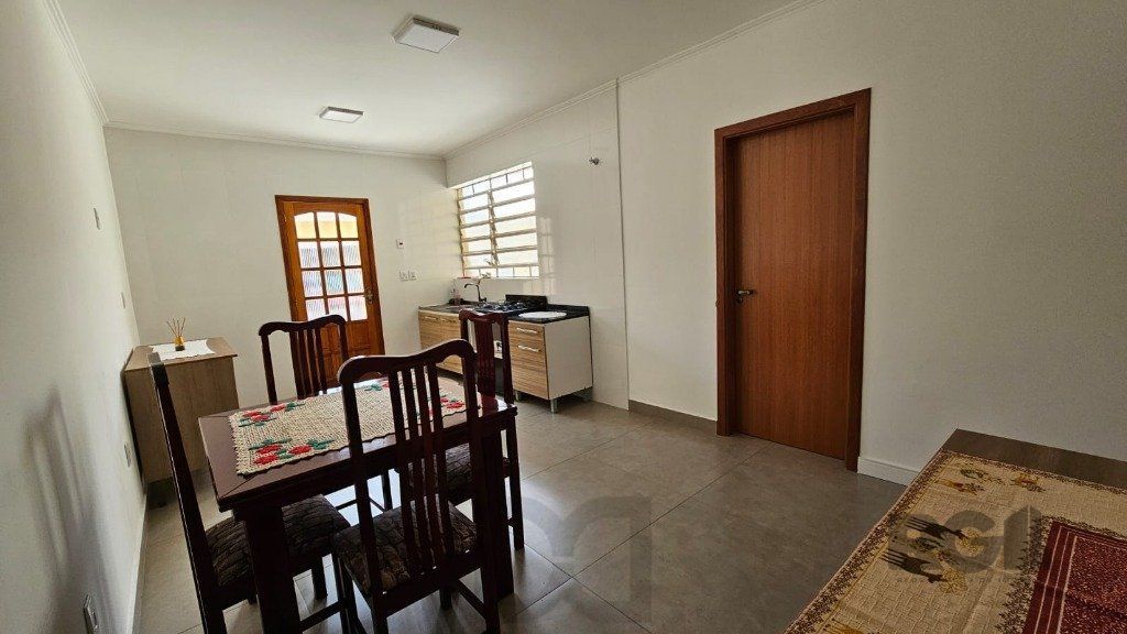 Casa 3 dormitórios, 5 vagas, 155 m² área construída, terreno 300m², Nonoai. — foto 24
