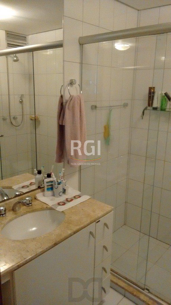 Apartamento para Venda - 238.12m², 3 dormitórios, sendo 1 suites, 3 vagas - Menino Deus — foto 16