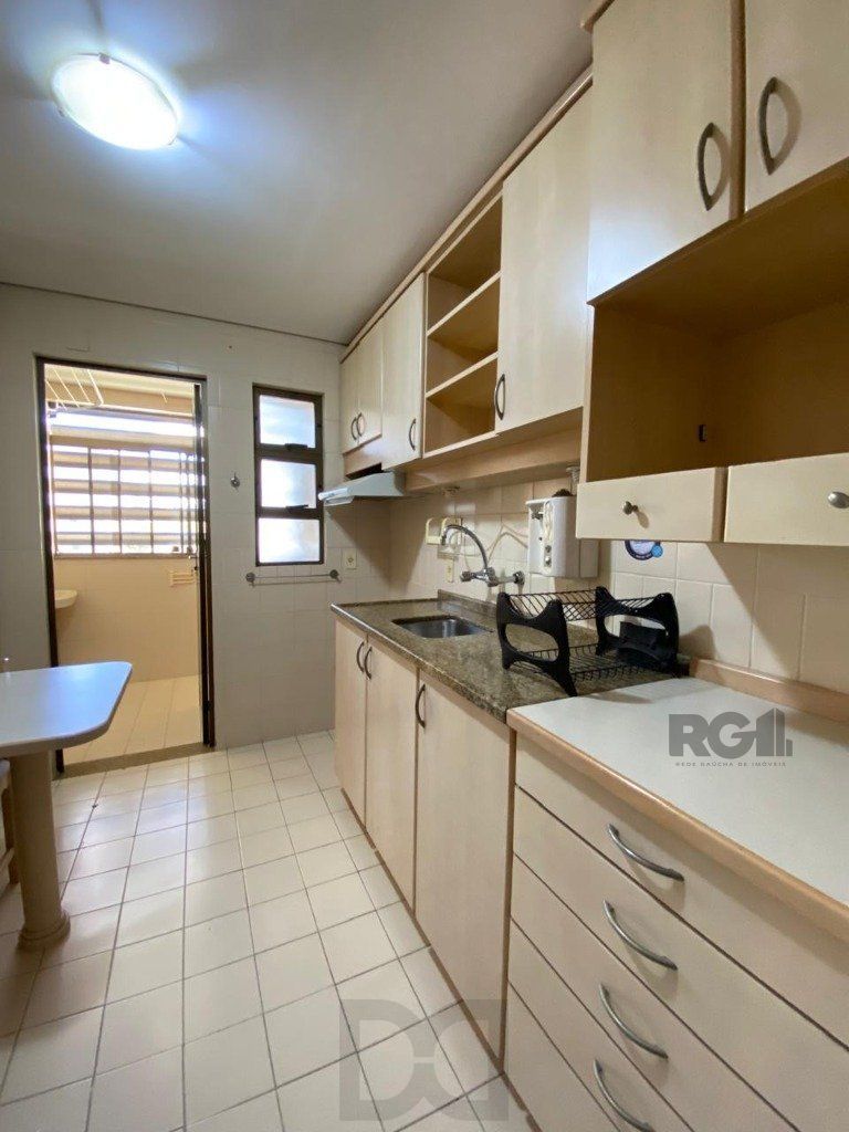 apartamento - 3 dormitórios - 1 vaga - 79,96 m² - MENINO DEUS — foto 5
