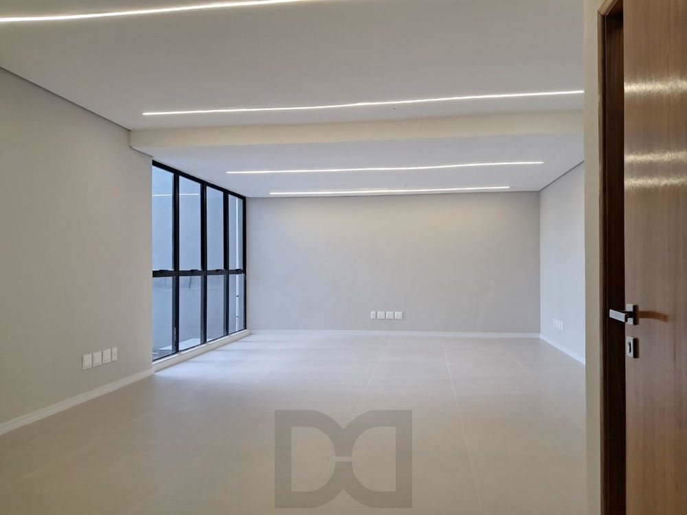 Excelente Sala Comercial de 48 m² com garagem, prédio com portaria presencial! Valor Imperdível R$ 189.000,00 !! — foto 4