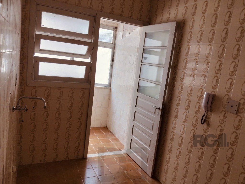 APARTAMENTO - 1 dormitório - 1 vaga - 45,13 m² - MENINO DEUS — foto 9