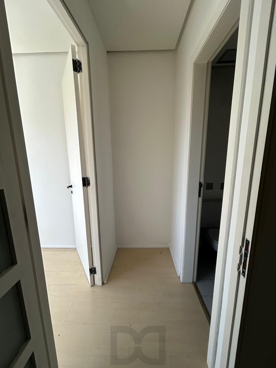 SALA COMERCIAL - 25,81m² - 1 vaga coberta -MENINO DEUS — foto 6