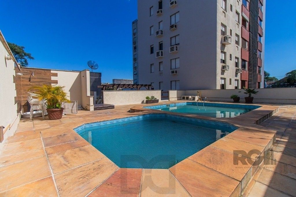 COBERTURA 3 DORMITÓRIOS COM 1 VAGA NO MENINO DEUS — foto 24