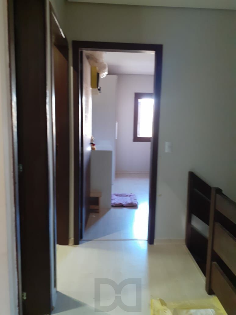 Casa quatro dormitórios ( 1 suíte) garagem ( 2 carros) — foto 3