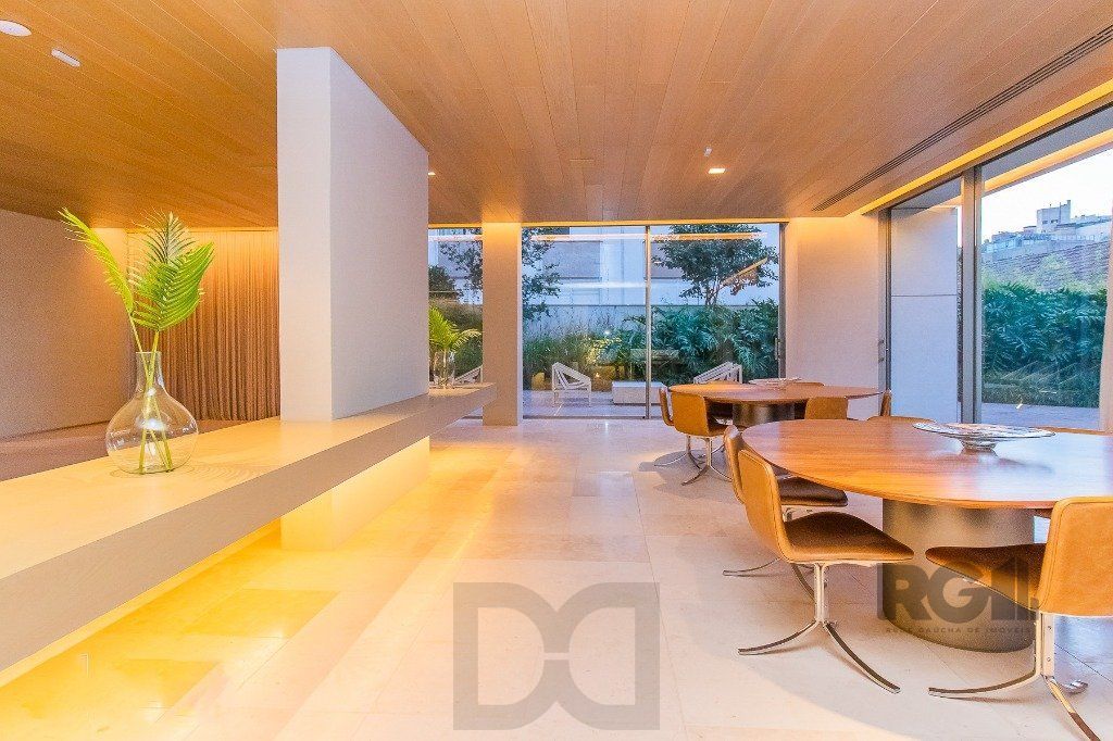 apartamento - 4 dormitórios - 4 vagas - 388,44 m² - Moinhos de Vento — foto 35