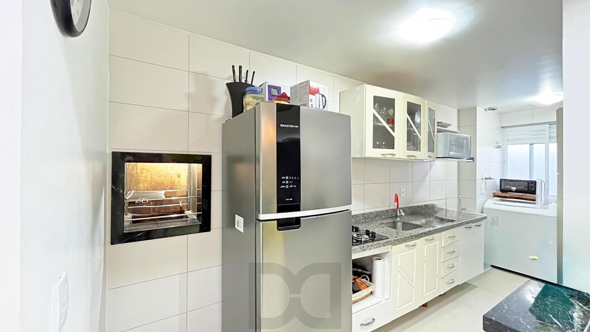 Apartamento 82m² - três dormitórios, suíte, duas vagas de garagem — foto 8