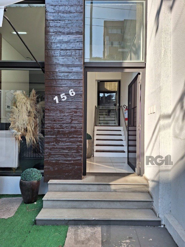 casa misto -7 salas - 325,12 m² - Menino Deus — foto 1