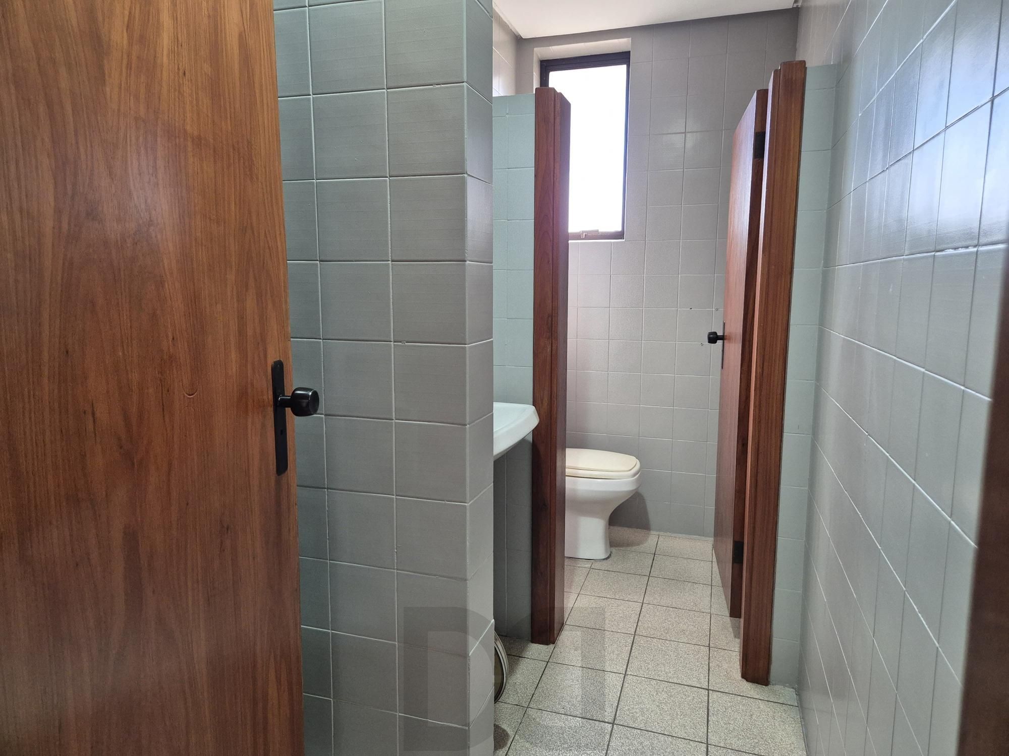 Sala com 6 divisórias e 2 vagas — foto 15