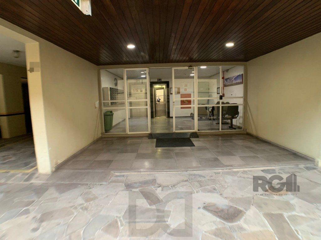 SALA - 32,00 m² -MENINO DEUS — foto 5