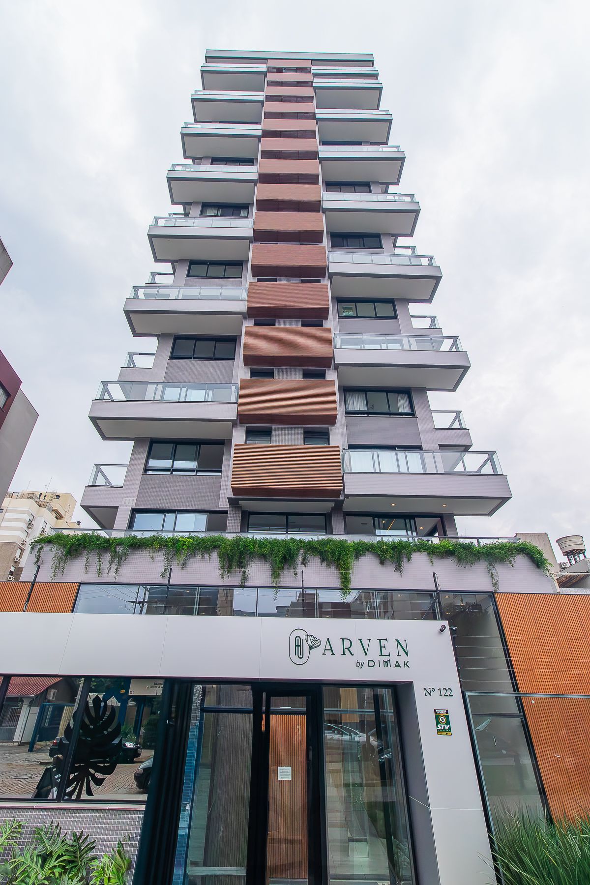 APARTAMENTO 3 dorm (1 suíte) 1 vaga dupla - 102,73m² - MENINO DEUS — foto 1
