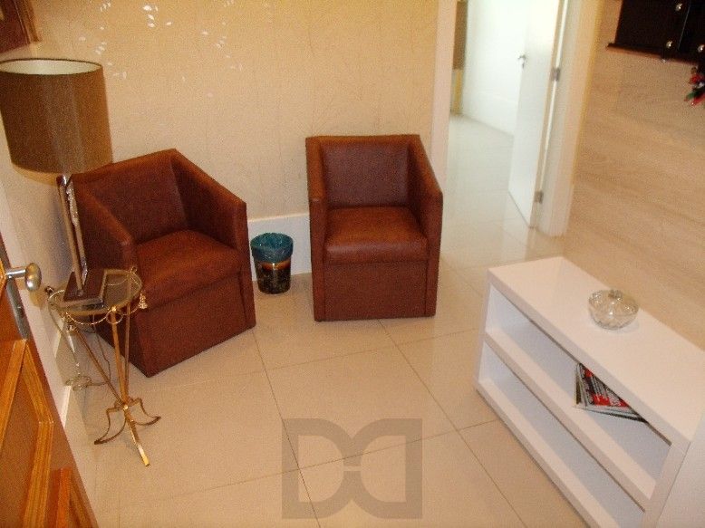 ÓTIMA SALA NO CENTRO EMPRESARIAL GETÚLIO VARGAS COM BOX ESCRITURADO — foto 1