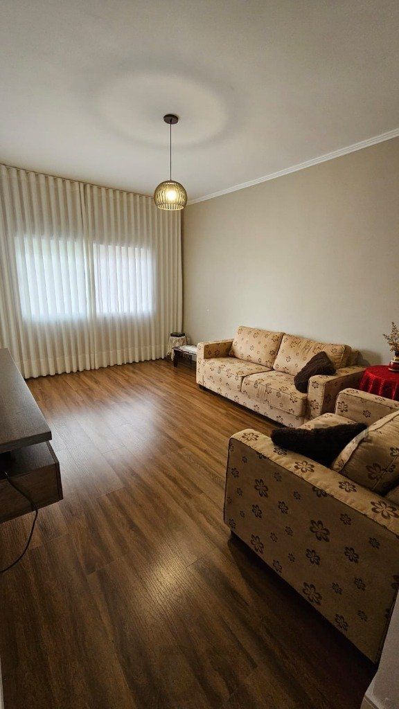 Casa 3 dormitórios, 5 vagas, 155 m² área construída, terreno 300m², Nonoai. — foto 21