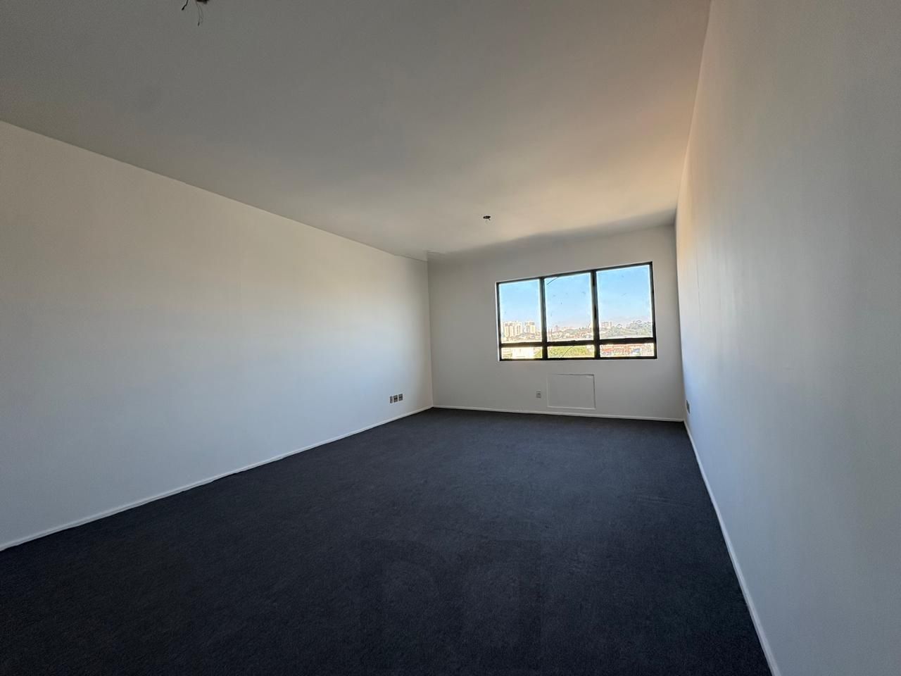 Sala comercial 37,27m² no bairro Passo da Areia — foto 1