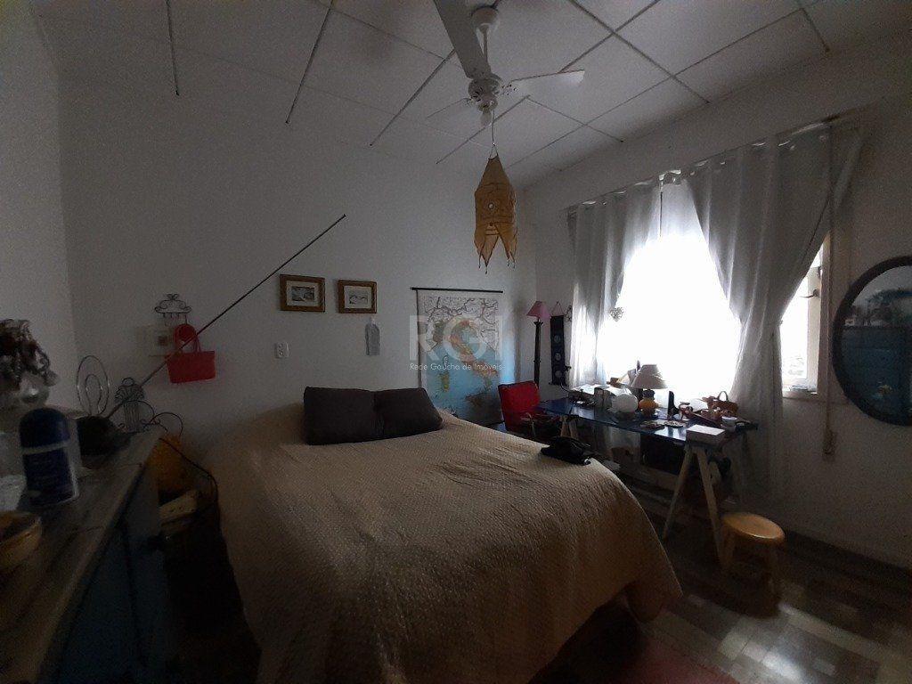 Casa para Venda - 290m², 3 dormitórios, sendo 1 suites, 3 vagas - Menino Deus — foto 7