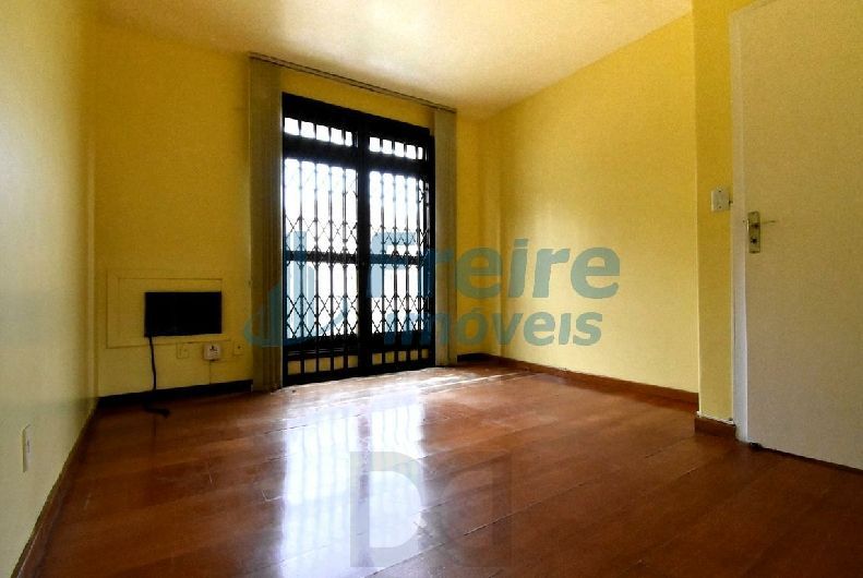 Apartamento 2 dormitórios com garagem - Menino Deus — foto 11