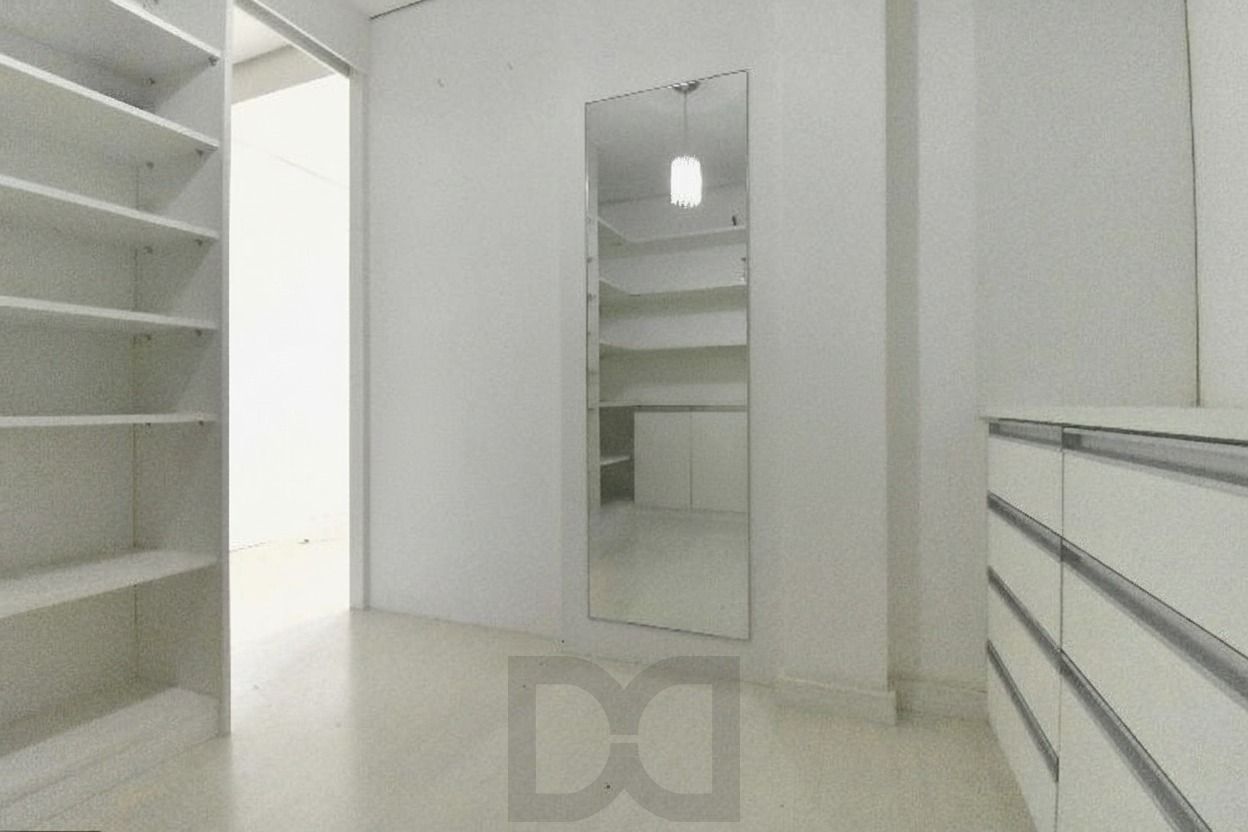 APARTAMENTO 2 DORMITÓRIOS COM 1 VAGA E SACADA COM CHURRASQUEIRA — foto 21