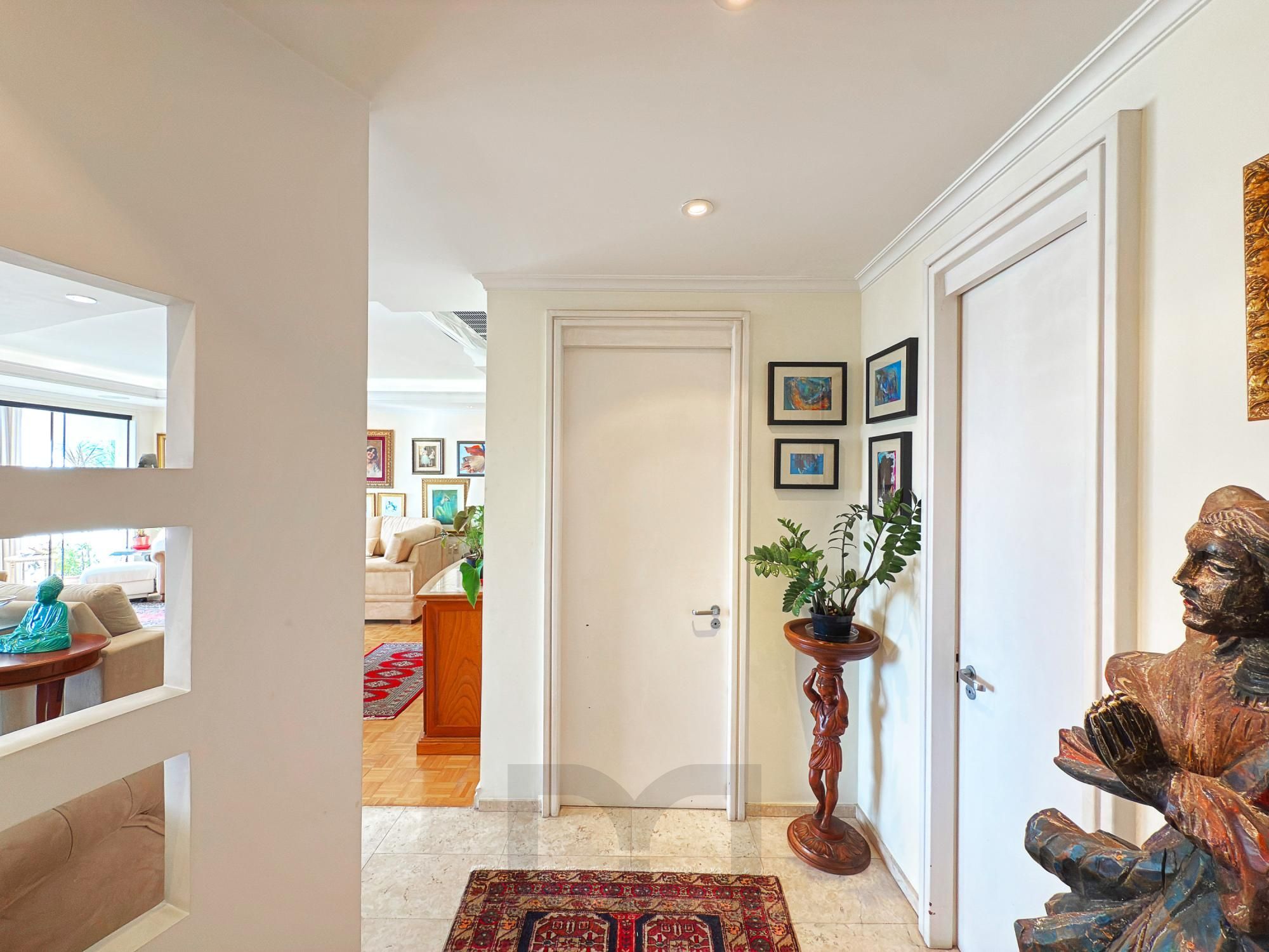 231,8 m², 3 dormitórios com suíte, 1 vaga — foto 3