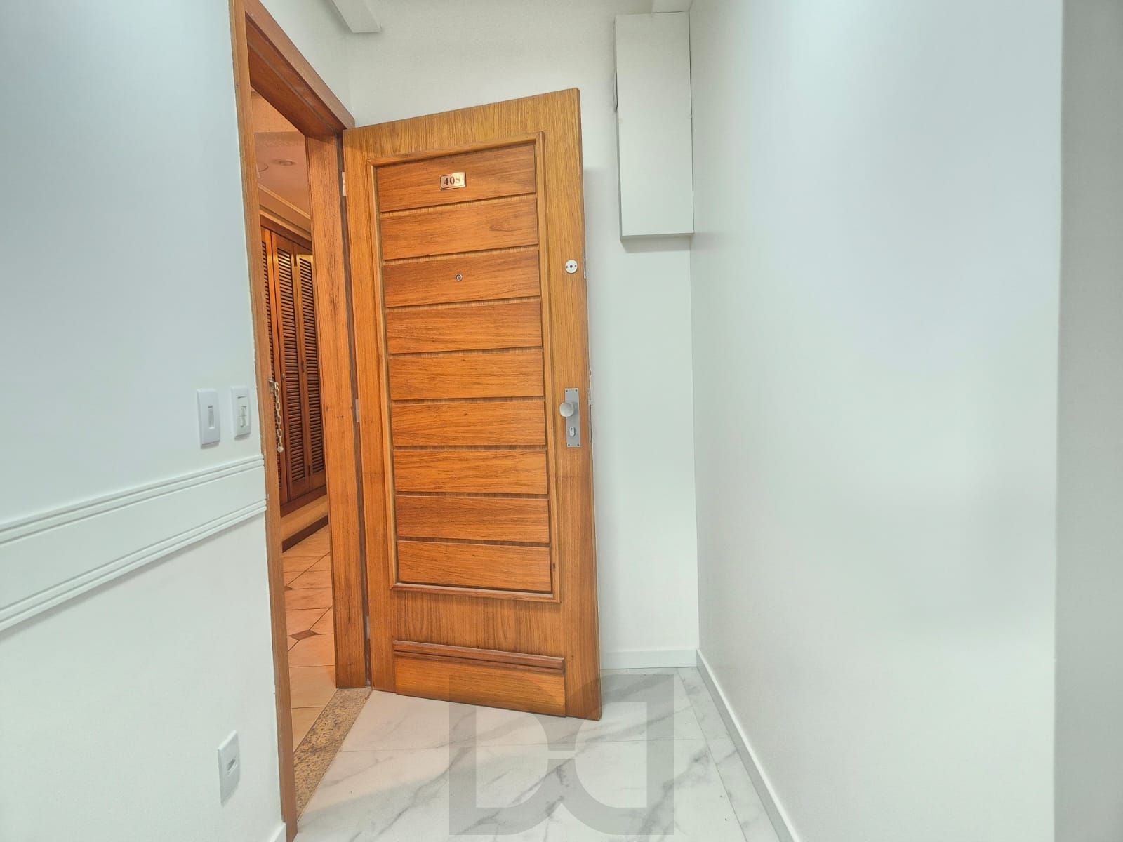Sala reformada com box — foto 8